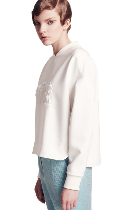 Sweater in weiß mit 3D Muster